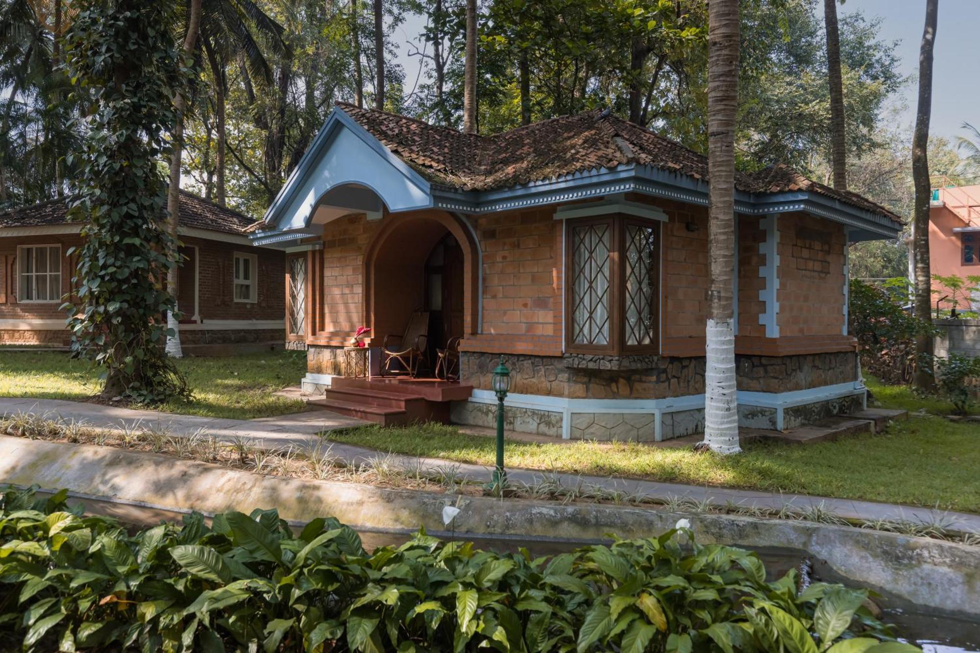 Kairali - The Ayurvedic Healing Village Palakkad Exterior foto