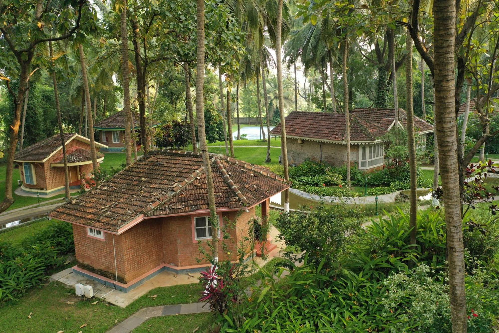 Kairali - The Ayurvedic Healing Village Palakkad Exterior foto