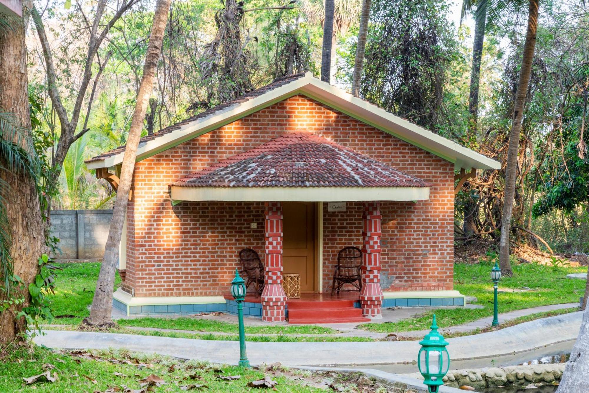 Kairali - The Ayurvedic Healing Village Palakkad Exterior foto