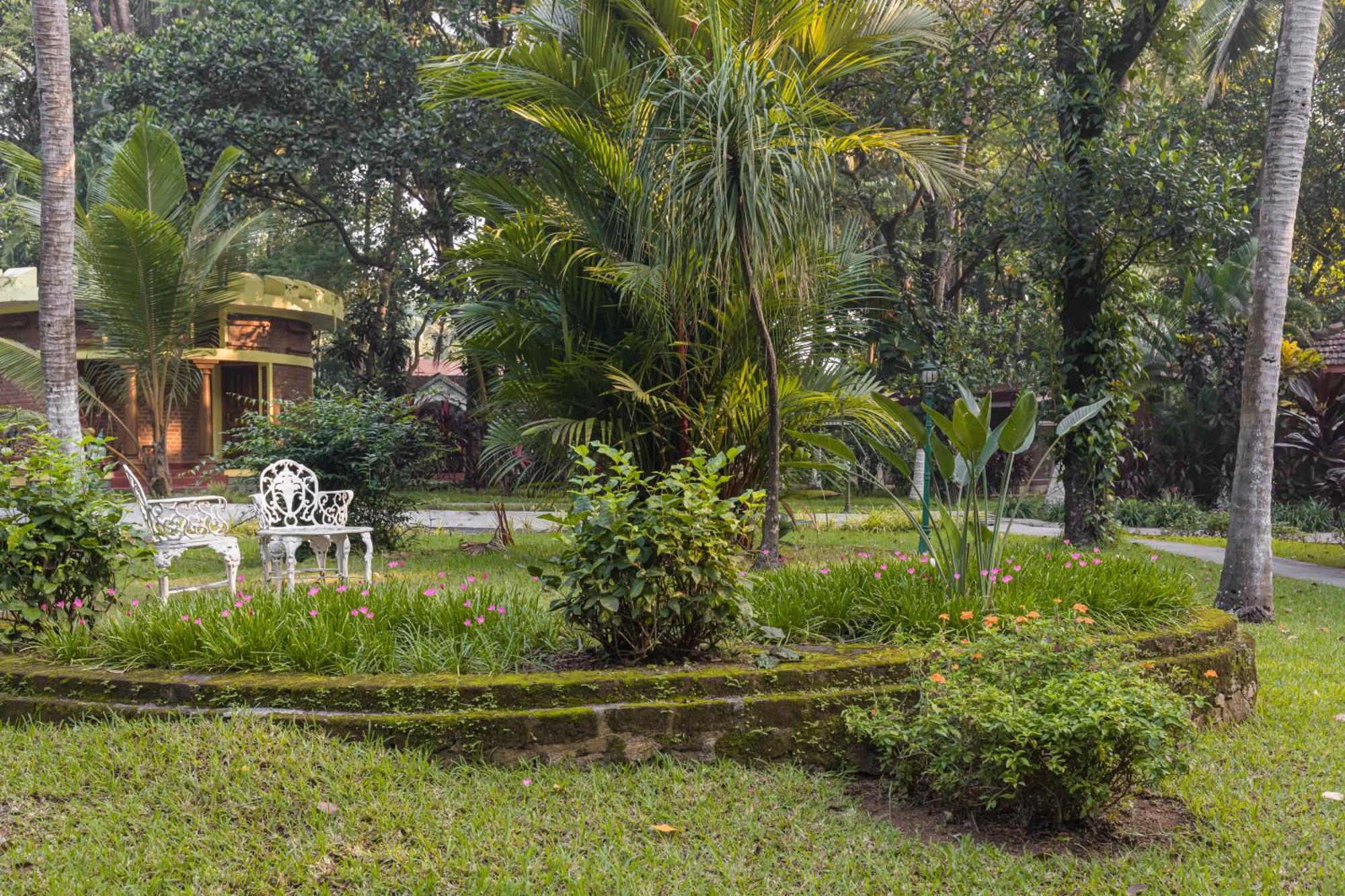 Kairali - The Ayurvedic Healing Village Palakkad Exterior foto