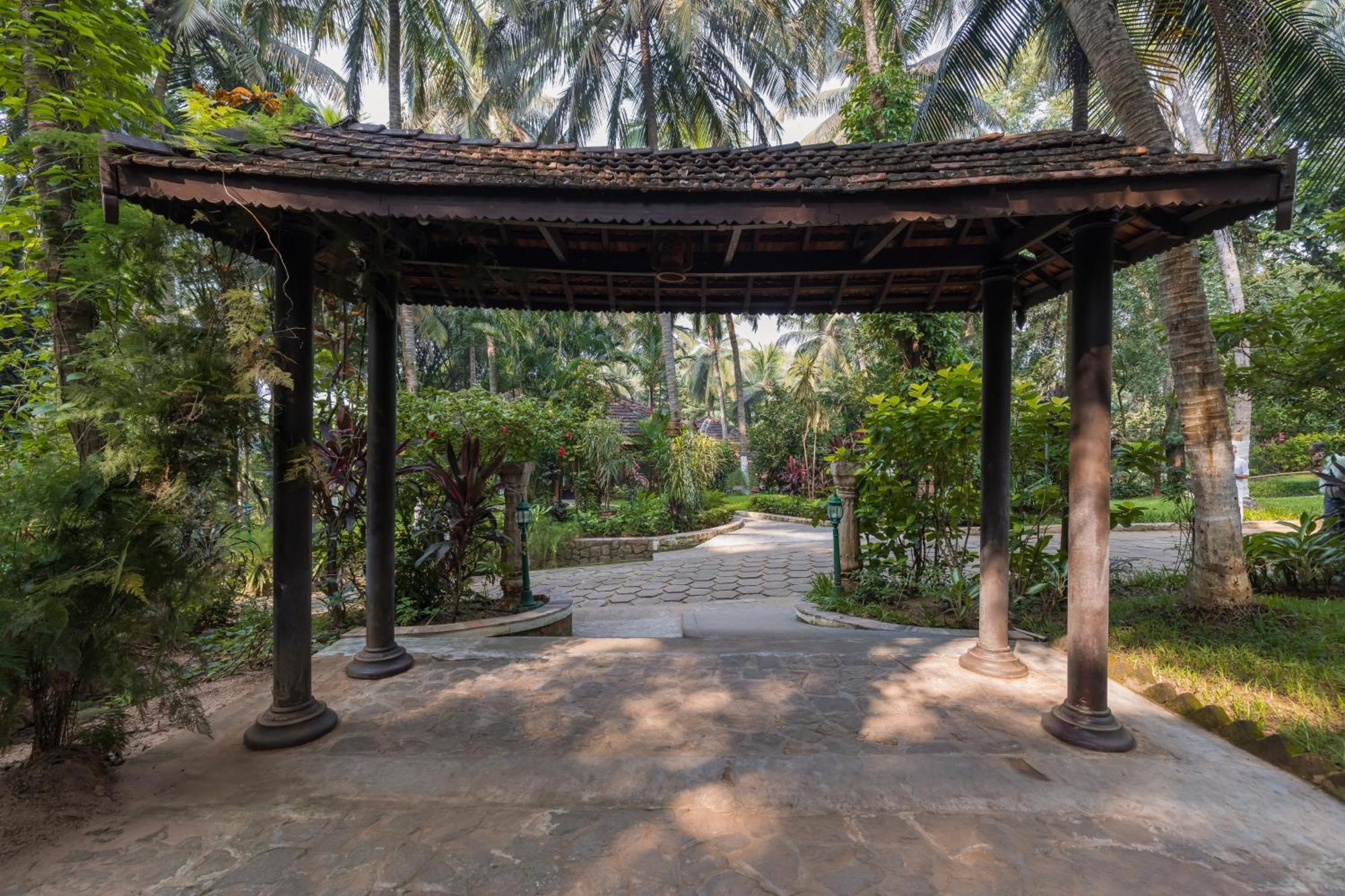 Kairali - The Ayurvedic Healing Village Palakkad Exterior foto